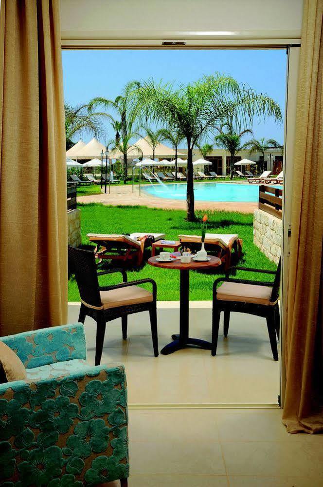 Olympic Bay Adults Only Hotel ไอยานาปา ภายนอก รูปภาพ